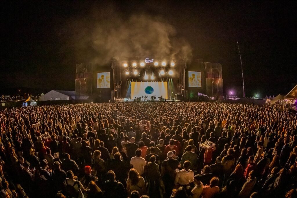 Coordenada 2023 Queens of the Stone Age, Junior H, The Drums, Porter