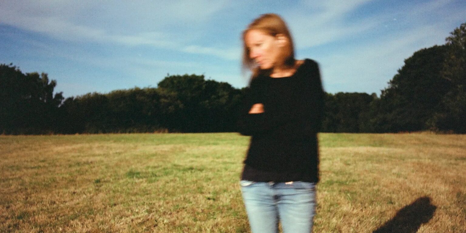 Reseña de Lives Outgrown (2024) de Beth Gibbons - Cassini MX