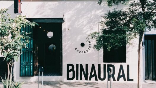 Binaural Café