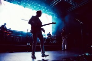Two Door Cinema Club en México