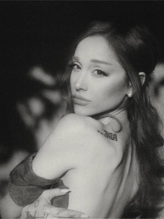 Ariana Grande Petal
